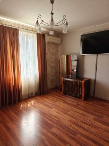 Продаж ексклюзивного двоповерхового будинку в районі Яр