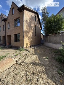 Продаж 2 поверхового таунхауса з ділянкою на 2.8 сотки, 103 кв. м, 4 кімнати, на вул. Висока 12А/5 • ID 34794518