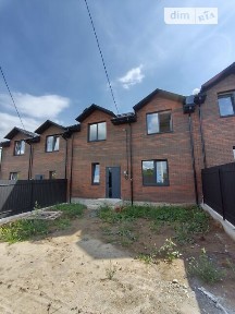 Продаж 2 поверхового таунхауса з ділянкою на 1.3 сотки, 80 кв. м, 2 кімнати, на вул. Паркова • ID 34793216