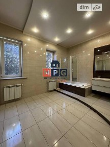 Продаж 2 поверхового будинку з ділянкою на 10 соток, 301 кв. м, 6 кімнат, на вул. Старова • ID 34792491