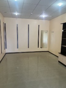 Продам комерційне приміщення 35 м² з ремонтом