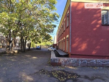 Здається комерційне приміщення на вул. Героїв Крут 16, площа 970.4 кв. м • ID 34794747