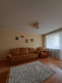 Сдам 2 к. квартиру на жм Тополь