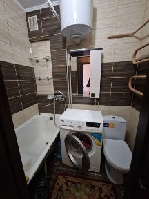 Продаж 1 кімнатної квартири. Л. Лук'яненка. 48