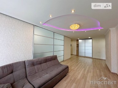 Продаж 3к квартири 105 кв. м на вул. Святотроїцька 94 • ID 34794956