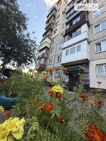 Продам двокімнатну квартиру з ремонтом 2 поверх