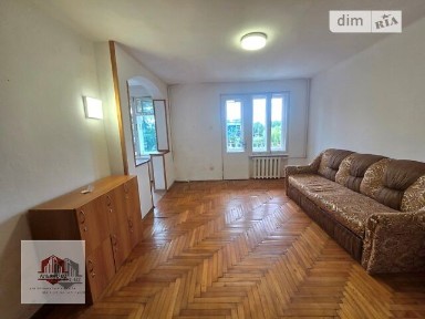 Продаж 1к квартири 29.4 кв. м на пл. Хмельницького Богдана • ID 34793438