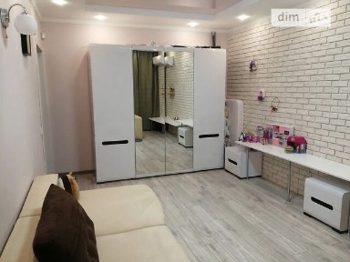 Продаж 2к квартири 71 кв. м на вул. Воскресенська 2А • ID 34793009