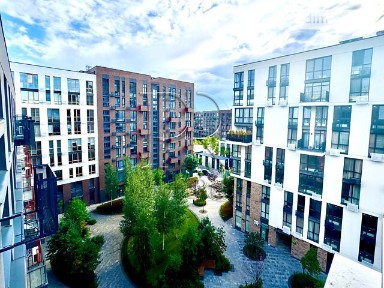 Продаж 2к квартири 74.5 кв. м на вул. Салютна 2 • ID 34791149