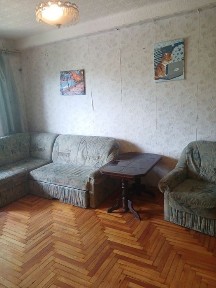 Здвється 2х кімнатна квартира на Космосі