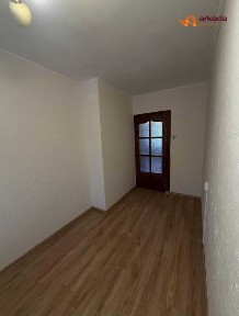 2кім в центрі, Княгинин, індивідуальне опалення, цегла