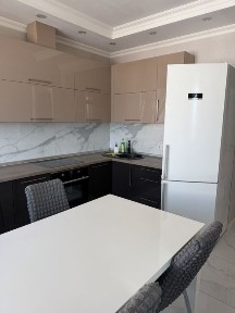 Оренда просторої 3 кімнатної квартири 96 м², вул. Олени Пчілки, 6А