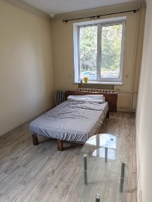 Однокімнатна, деміївка, перший поверх, сталінка