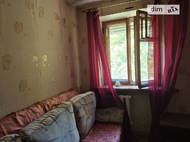 Здам в оренду кімнату на вул. Космонавтів 25/3, кв. 138 довгостроково • ID 34801412