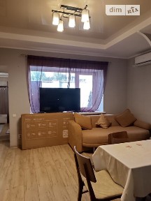 Продаж 1 поверхового будинку з ділянкою на 2.3 сотки, 80 кв. м, 2 кімнати, на вул. Донцова Дмитра 53 • ID 34803046