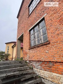 Продаж 2 поверхового будинку з ділянкою на 18 соток, 285.2 кв. м, 8 кімнат, на вул. Бічна Молодіжна • ID 34799515