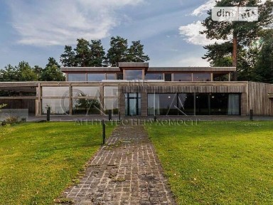 Продаж 2 поверхового будинку з ділянкою на 66 соток, 280 кв. м, 4 кімнати, на вул. Центральна • ID 34798548