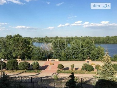Продаж 4 поверхового будинку з верандою і ділянкою на 4 сотки, 600 кв. м, 5 кімнат, на вул. Оболонська Набережна • ID 34798234