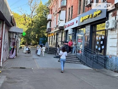 Здається комерційне приміщення на вул. Космонавтів 60, площа 71 кв. м • ID 33868951