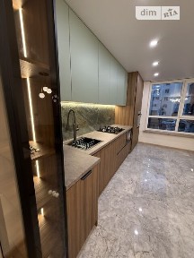 Продаж 2к квартири 74 кв. м на вул. Тролейбусна • ID 34804047