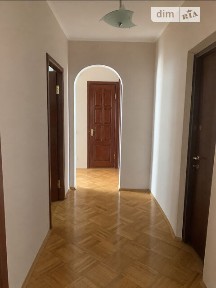 Ахматової Анни вулиця, мікрорайон Позняки, район Дарницький, Київ, метро Позняки, вул. Ахматової Анни 14Б • ID 34803197