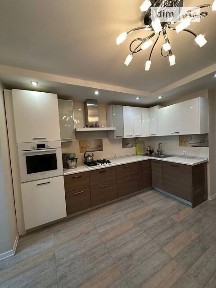 Продаж 3к квартири 83.6 кв. м на вул. Євгена Коновальця 5 • ID 34798039