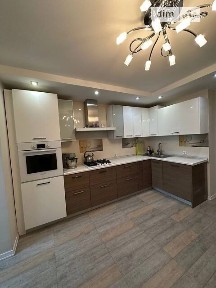 Продаж 3к квартири 83.6 кв. м на вул. Євгена Коновальця 5 • ID 34798039