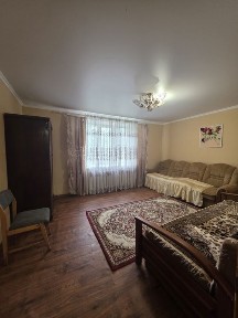 оренда будинку центральний район мікрорайон варварівка окремий двір огорожа гараж всі зручності дві роздільні кімнати