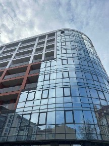 Продаж квартири в центрі міста, будинок преміум класу