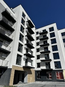 Продам 2-кімнатну квартиру - 64 м²