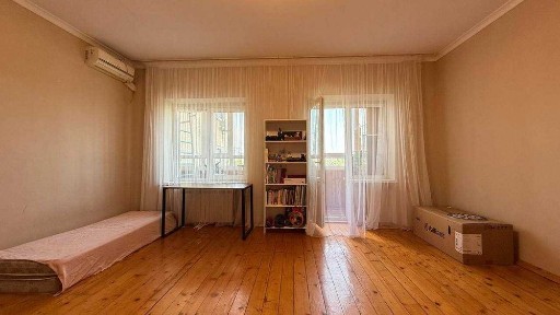3-кімнатна квартира з панорамним видом на озеро та гори в центрі міста SB