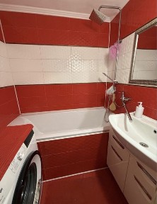Продаж 3-к квартири по вул. Ентузіастів