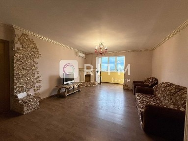 Продаж 3 кім. квартири 82.2 м2 за вул. Конякіна.