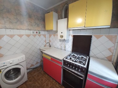 сдам Терешковой/ Комарова 1но комнатную квартиру