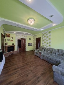 Продам сучасний будинок у топовій локації міста, район центрального ринку, завод Дизельмаш.