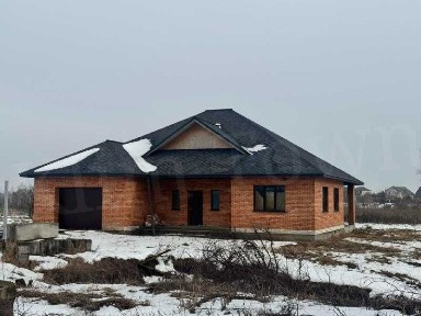Продаж будинку з виходом до р. Альти