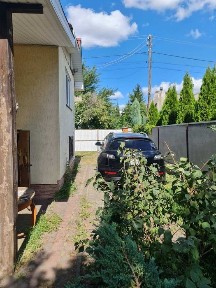 Продам будинок, Русанівські сади, вул. 3-тя Садова, чудовий стан, все залишається в будинку.