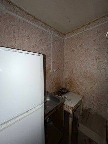 продам 1 кімнатну квартиру р-н військове містечко