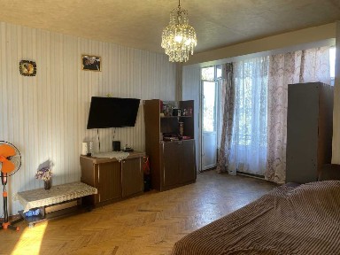 Київ, Алма-Атинська вул., 34