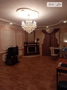 Продаж 4 поверхового будинку 500 кв. м, 8 кімнат, на вул. Лещенка Петра • ID 34810996