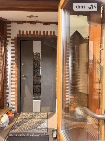 Продаж таунхауса з каміном, меблями та технікою