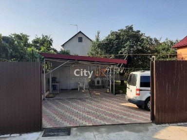 Продається приватний будинок