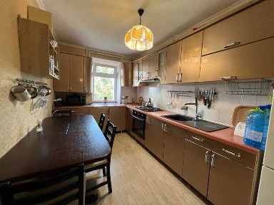 Продається видова 3кк чешка, автоном. опалення, меблі, Корабельний.