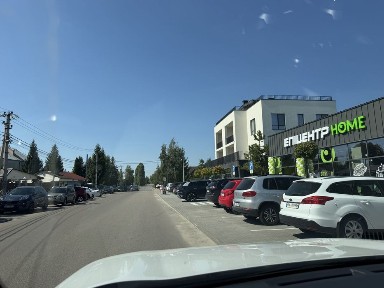 Продаж комерційного фасадного приміщеня в Глевахі