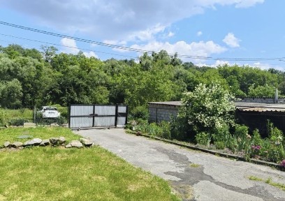 Просторий будинок для великої родини на Корбутівці - 295 м² на 22 сотках землі. Можливо під пенсіонат.