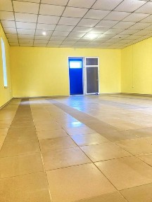 Продаж магазину. 67 кв. м. Біля центрального ринку.