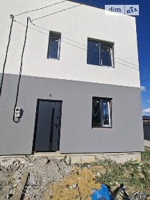 Продаж 2 поверхового таунхауса з ділянкою на 2 сотки, 70 кв. м, 2 кімнати, на вул. Традиційна • ID 34804574
