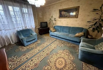 Дніпро, Александра Поля просп., 42