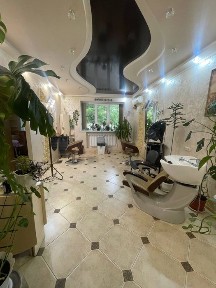 Оренда перукарське місце або продаж 1/4 частки салону краси - перукарське місце | Лозова