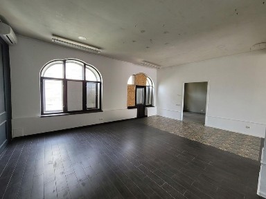 Офіс 180м2, до метро 4 хвилини